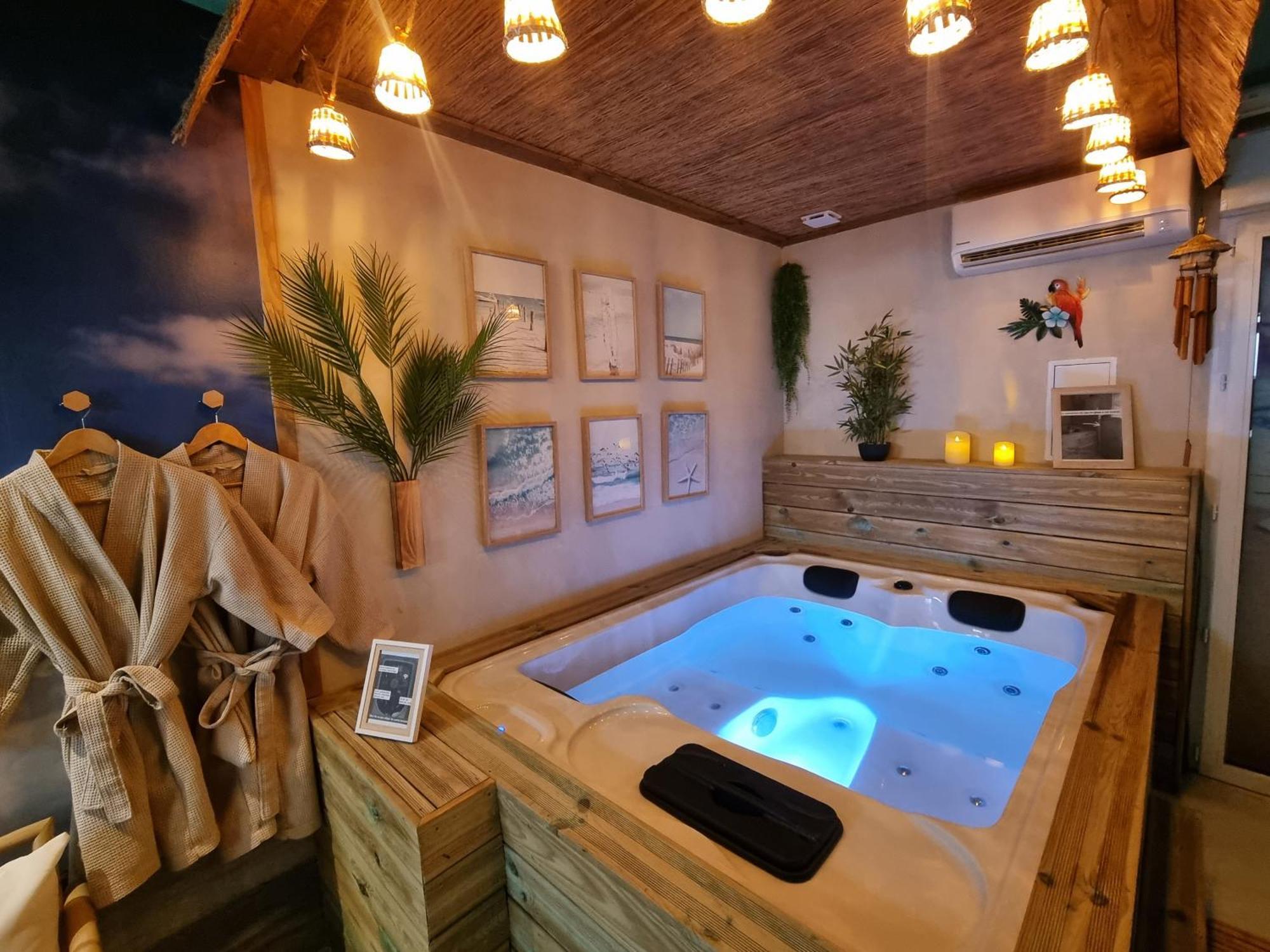 Les Spas De La Mer, Appart&Spa Aloha, 100M De La Plage, Plein Coeur Du Grau Le Grau-du-Roi Bagian luar foto