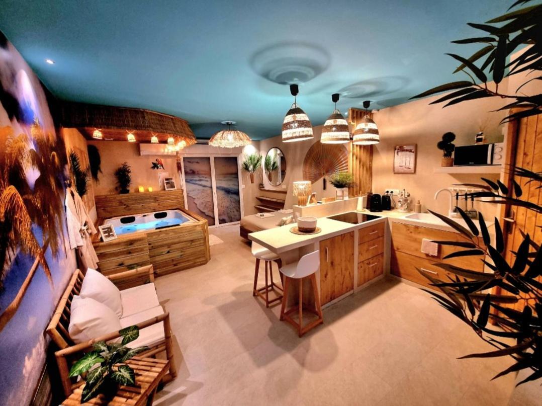 Les Spas De La Mer, Appart&Spa Aloha, 100M De La Plage, Plein Coeur Du Grau Le Grau-du-Roi Bagian luar foto